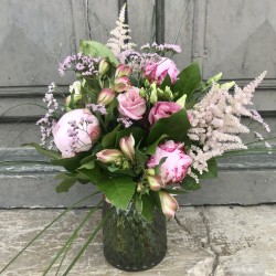 Bouquet rond rose et son vase