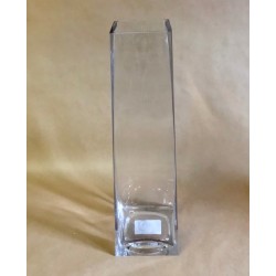 Vase carré en verre